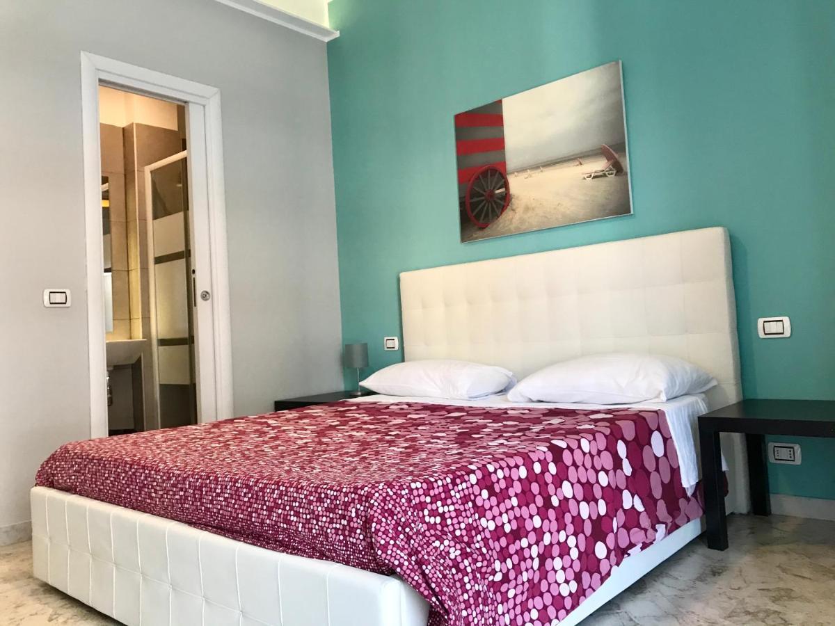 CAVOUR 124 -guest-room- Bari Extérieur photo