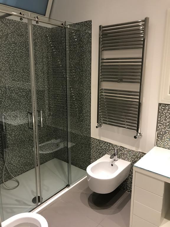 CAVOUR 124 -guest-room- Bari Extérieur photo