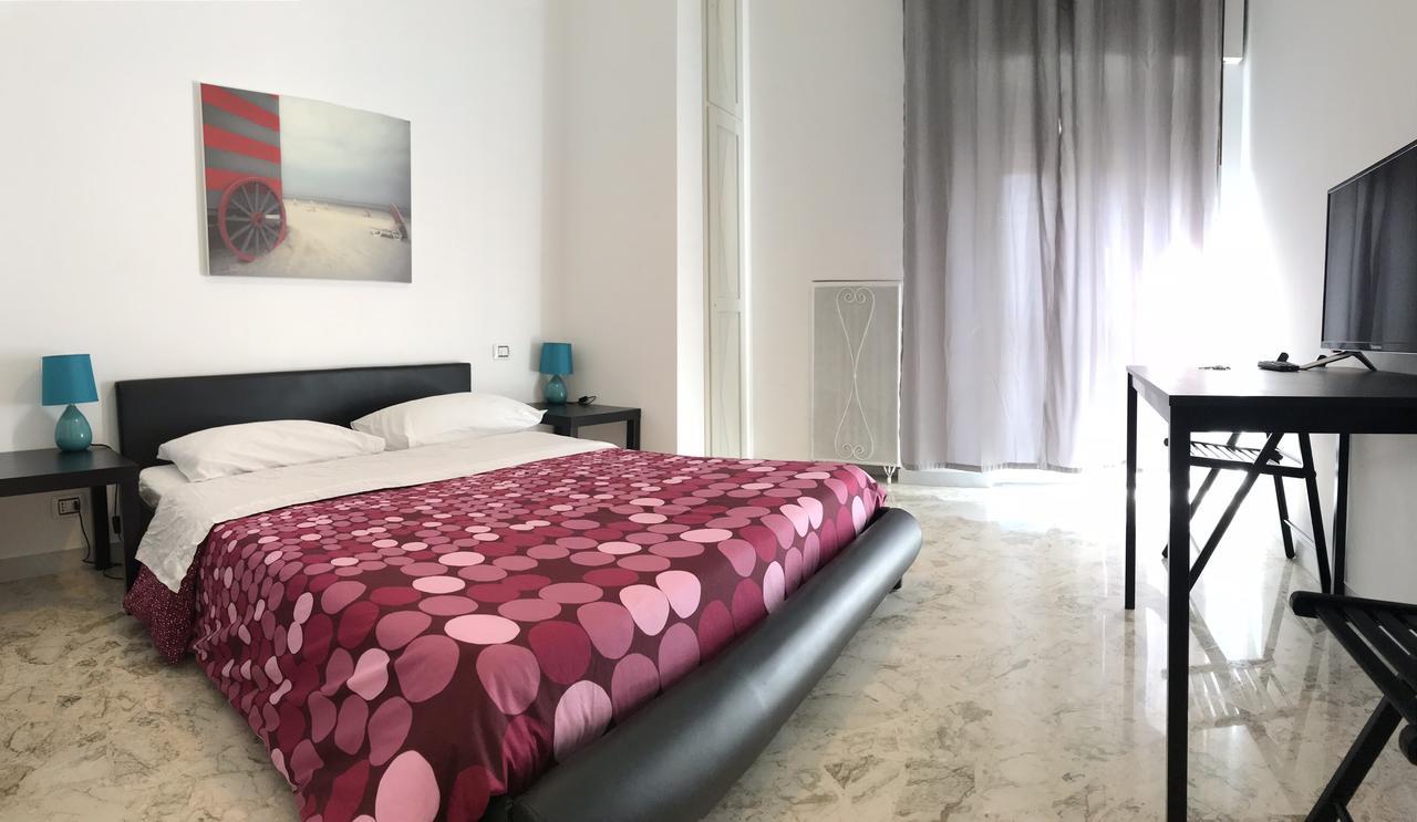 CAVOUR 124 -guest-room- Bari Extérieur photo