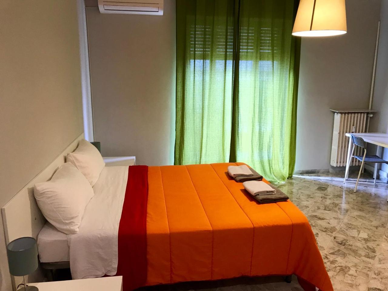 CAVOUR 124 -guest-room- Bari Extérieur photo
