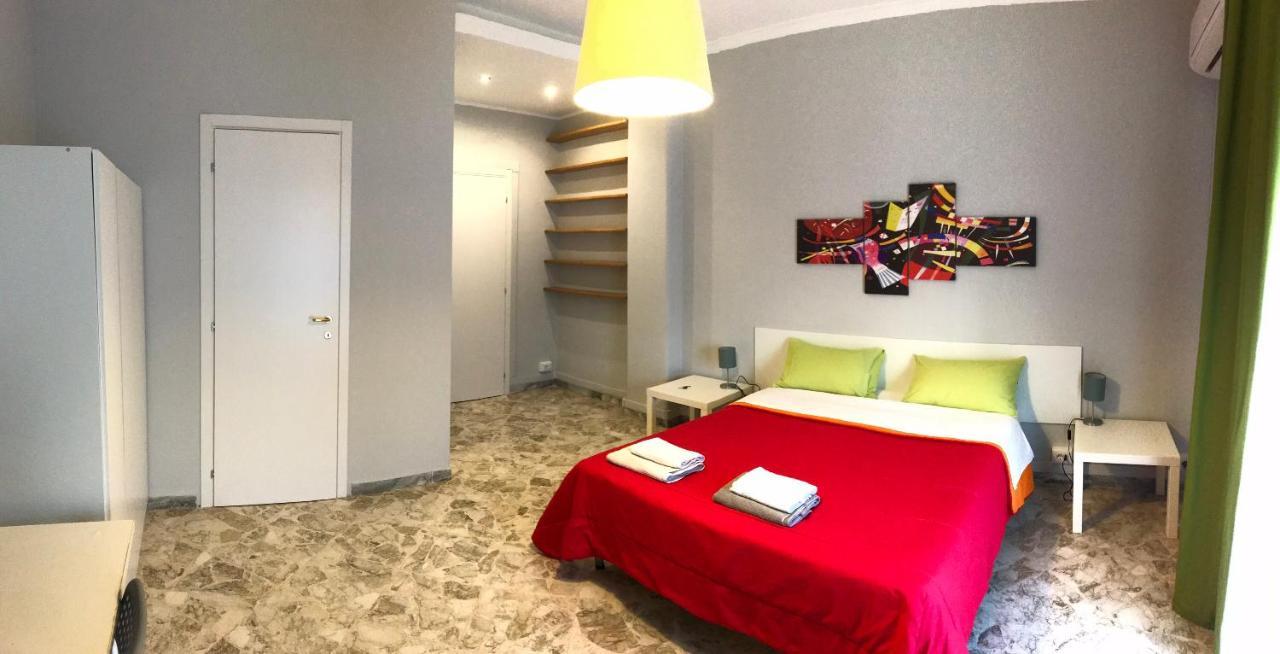 CAVOUR 124 -guest-room- Bari Extérieur photo