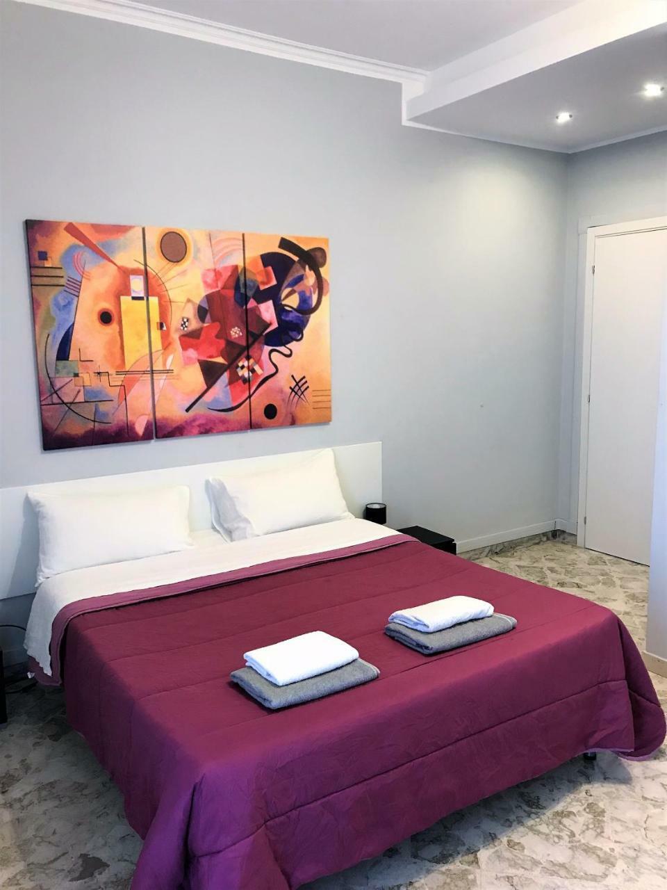 CAVOUR 124 -guest-room- Bari Extérieur photo